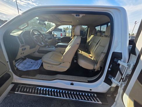 Used 2018 Ford F150 Lariat w/ Equipment Group 502A Luxury image 7