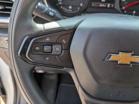 Used 2023 Chevrolet TrailBlazer LT w/ Convenience Package FWD image 16