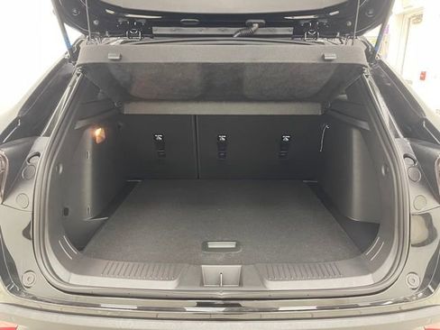 New 2026 Chevrolet Trax RS w/ Sunroof Package image 13