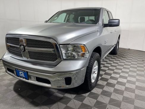 Used 2018 RAM 1500 Classic SLT AWD/4WD image 4
