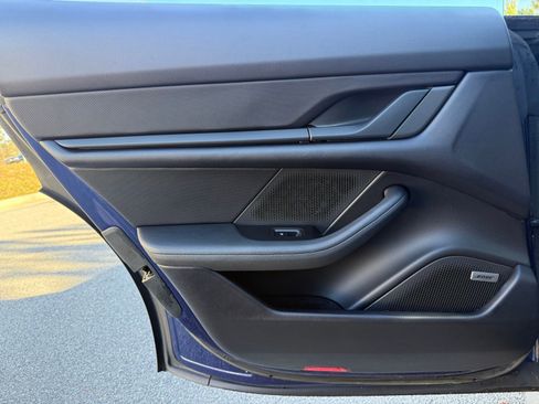 Used 2022 Porsche Taycan image 45