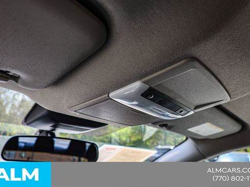 Used 2024 Nissan Sentra SV image 43