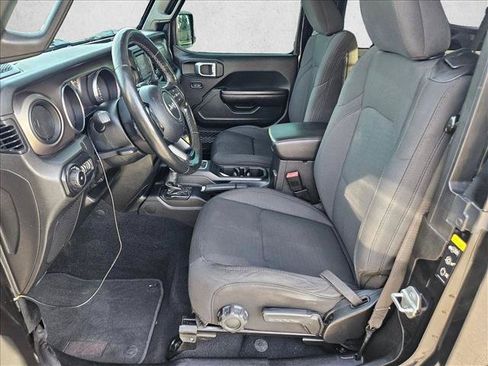 Used 2020 Jeep Wrangler Sport AWD/4WD image 16