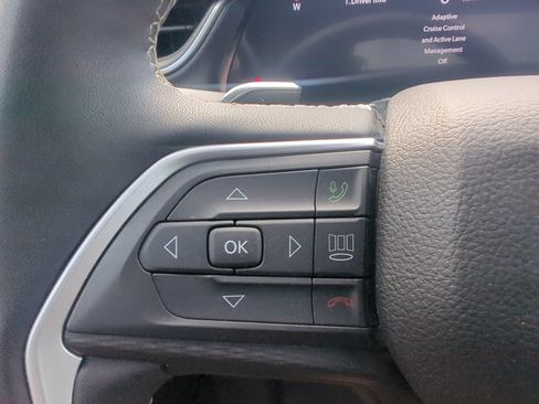 Used 2024 Jeep Grand Cherokee L Altitude AWD/4WD image 30