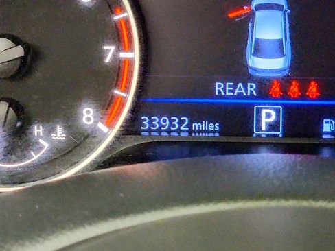Used 2023 Nissan Altima 2.5 SV w/ SV Premium Package FWD image 16