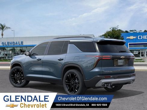 New 2026 Chevrolet Traverse LT w/ LPO, Floor Liner Package FWD image 3