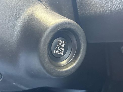 Used 2025 RAM ProMaster 2500 FWD image 23