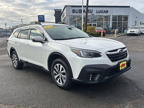 Used 2021 Subaru Outback Premium image 4