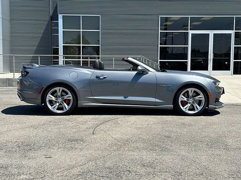Used 2020 Chevrolet Camaro SS w/ LPO, Ground Effects Package RWD image 3