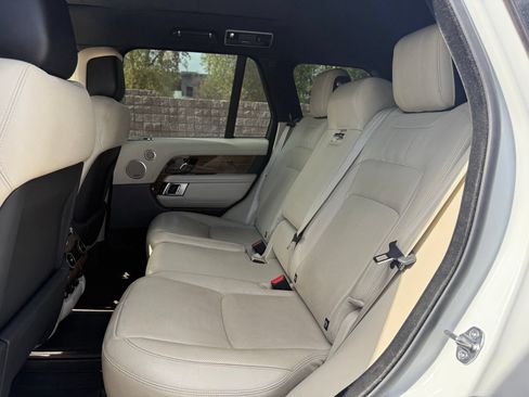 Used 2019 Land Rover Range Rover HSE AWD/4WD image 9