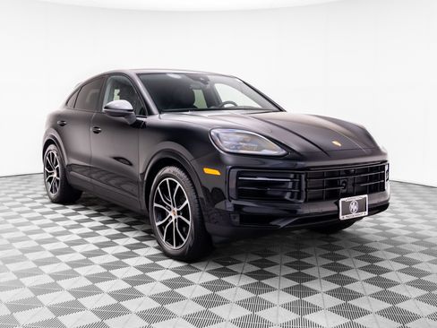 Certified 2025 Porsche Cayenne Coupe AWD/4WD image 6