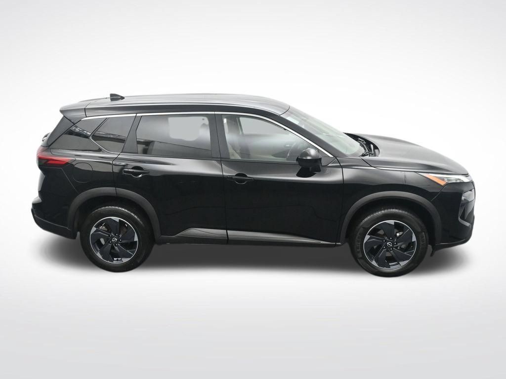 Used 2025 Nissan Rogue SV FWD image 24