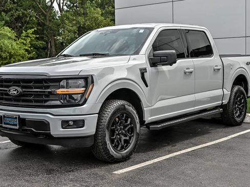 Used 2024 Ford F150 XLT w/ XLT Black Appearance Package AWD/4WD image 5