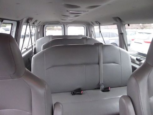 Used 2012 Ford E-350 and Econoline 350 XL w/ PWR Windows & Locks Group image 26