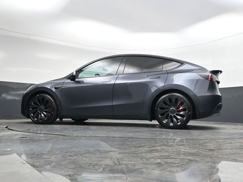 Used 2022 Tesla Model Y Performance image 31