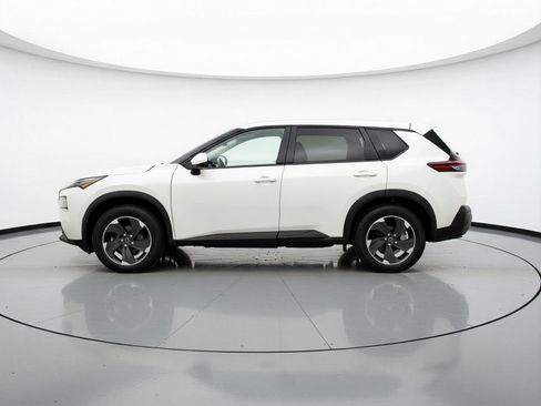 Used 2025 Nissan Rogue SV FWD image 5