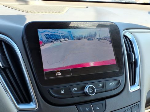 Used 2023 Chevrolet Malibu LT image 19