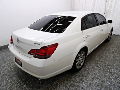 Used 2009 Toyota Avalon Limited FWD image 6