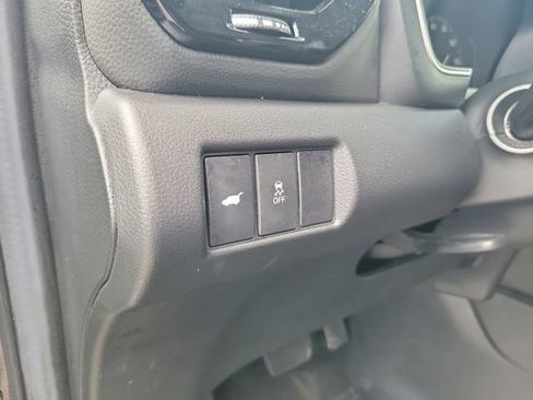 Certified 2024 Honda Pilot Touring image 10