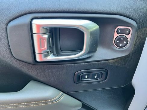Used 2026 Jeep Gladiator Mojave AWD/4WD image 20