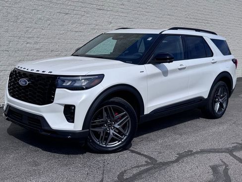 New 2026 Ford Explorer ST-Line AWD/4WD image 2
