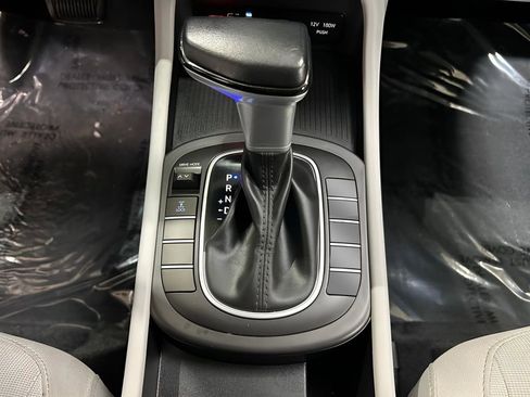Used 2025 Hyundai Kona SEL image 20