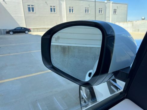 Used 2019 Land Rover Range Rover Sport HSE image 13