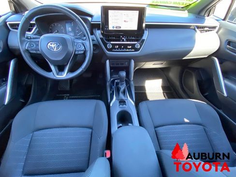 Used 2024 Toyota Corolla Cross AWD Hybrid w/ Moonroof Package image 26