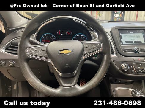 Used 2016 Chevrolet Malibu LT FWD image 20