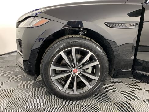 Used 2022 Jaguar F-PACE S image 12