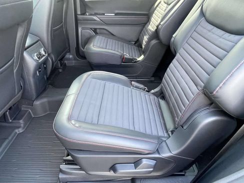 New 2026 Ford Explorer ST-Line w/ ST-Line Street Pack AWD/4WD image 8