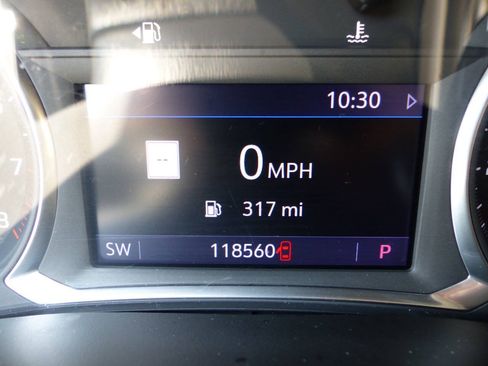 Used 2020 Chevrolet Traverse LT w/ LT Premium Package FWD image 27