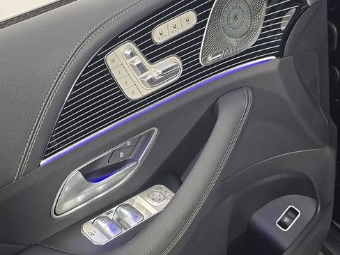 Certified 2026 Mercedes-Benz GLS 580 4MATIC image 17