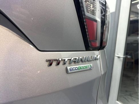 Used 2017 Ford Escape Titanium FWD image 5