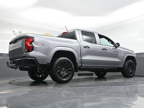 New 2026 Chevrolet Colorado W/T w/ WT Custom Package AWD/4WD image 11
