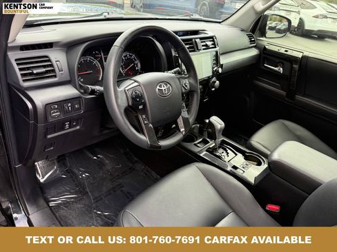 Used 2022 Toyota 4Runner TRD Off-Road Premium w/ Moonroof Package AWD/4WD image 32