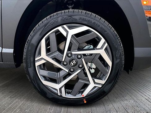 New 2026 Hyundai Kona SEL Premium image 11