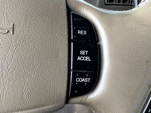 Used 2004 Ford F350 XL image 17