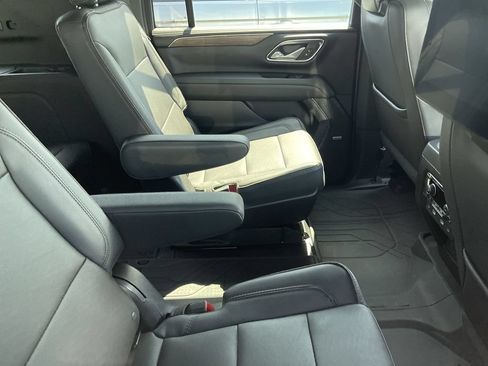 Used 2023 Chevrolet Suburban High Country w/ Max Trailering Package AWD/4WD image 11