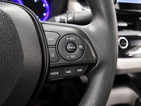 Used 2020 Toyota Corolla LE w/ Carpet Mat Package (TMS) image 20