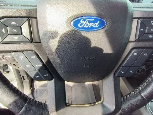 Used 2019 Ford F150 XLT w/ Equipment Group 302A Luxury AWD/4WD image 15