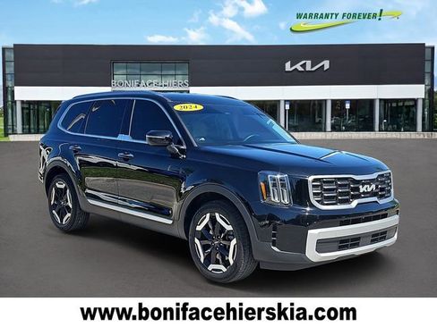 Used 2024 Kia Telluride S FWD image 1