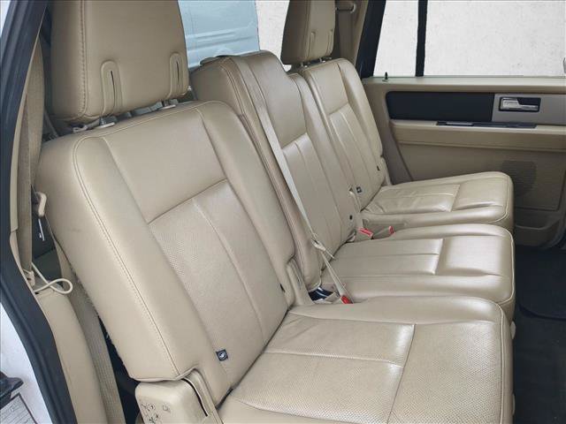 Used 2017 Ford Expedition EL XLT w/ Equipment Group 202A AWD/4WD image 21