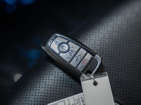 Certified 2022 Ford F150 Lariat w/ Equipment Group 502A High image 55