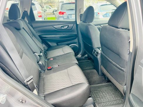 Used 2020 Nissan Rogue S w/ Special Edition Package image 15