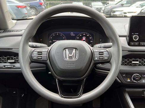 Used 2025 Honda Accord SE image 14