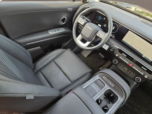 Used 2026 Hyundai Palisade SEL FWD image 16