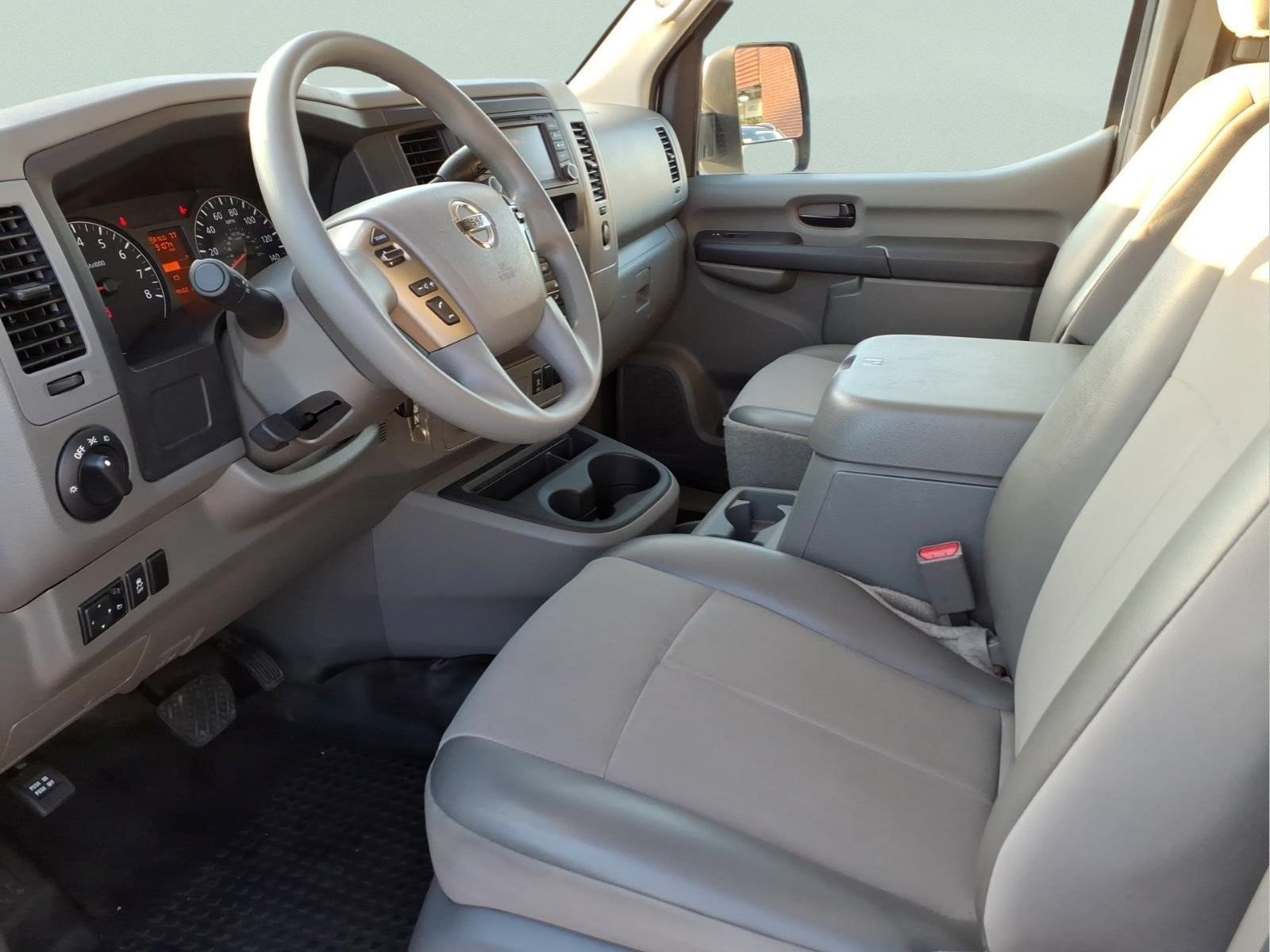 Used 2018 Nissan NV 2500 SV w/ Navigation Package RWD image 10