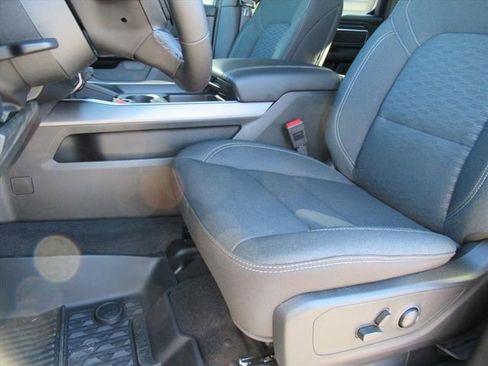 New 2025 RAM 1500 Big Horn image 18