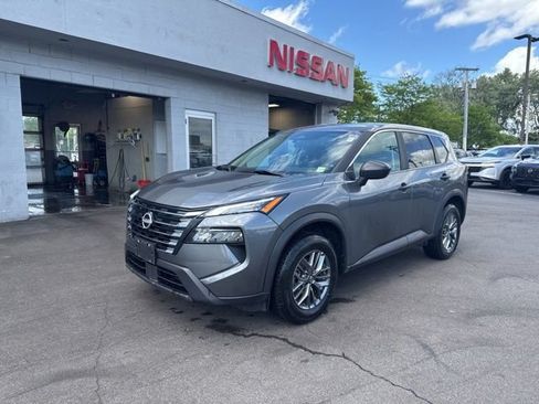 Used 2024 Nissan Rogue S AWD/4WD image 5